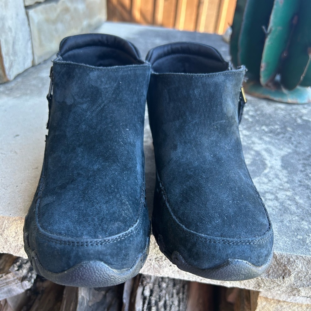 Skechers relaxed fit bikers zappiest black suede ankle boots Sz-8.‎ M - Picture 2 of 12